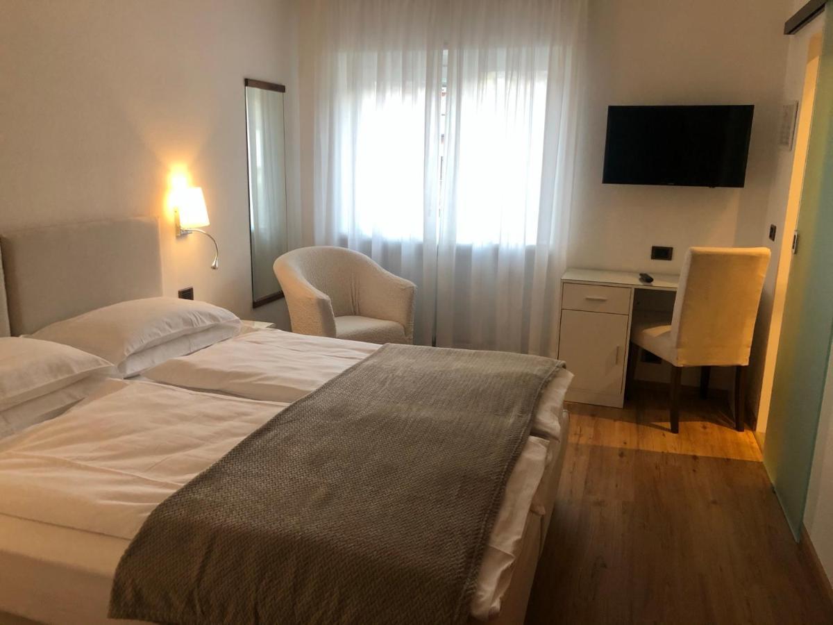 Hotel Miralago Wellness - Adults Only Molveno Exteriör bild
