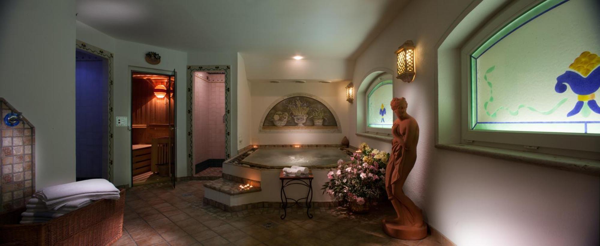 Hotel Miralago Wellness - Adults Only Molveno Exteriör bild